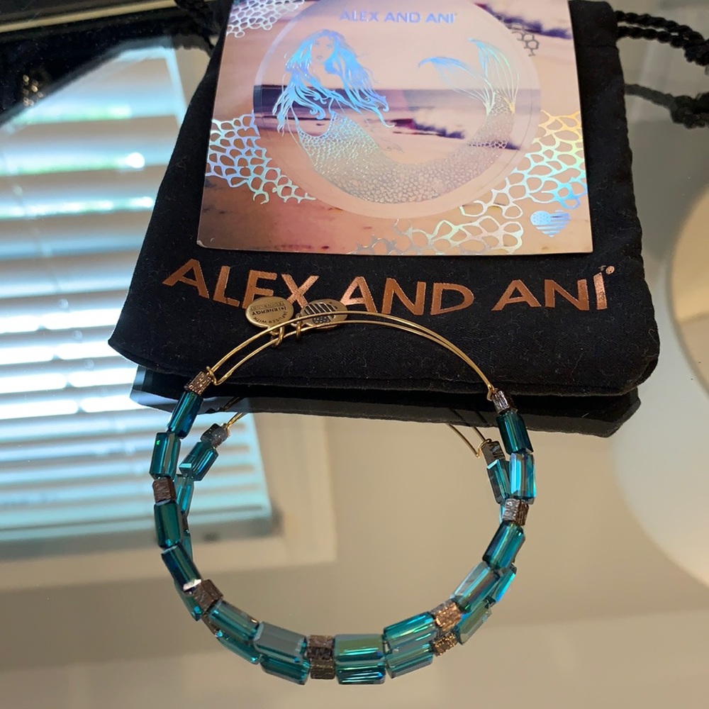 NWOT Alex and Ani aqua bracelet